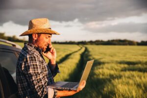 Read more about the article «Умная» зерносушилка STRAHL: управление урожаем со смартфона